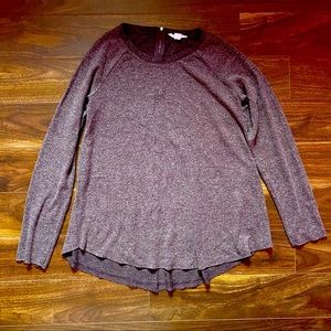 Love Riche long sleeve ladies top with back zipper